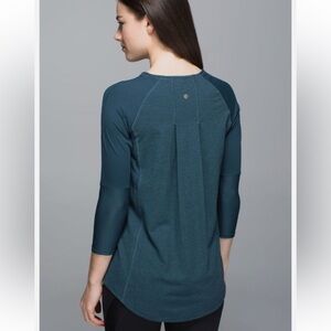 Lululemon Athletica Teal Long Sleeve Top